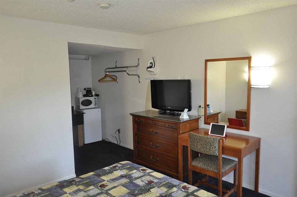 Pacific Inn Motel Вентура Экстерьер фото