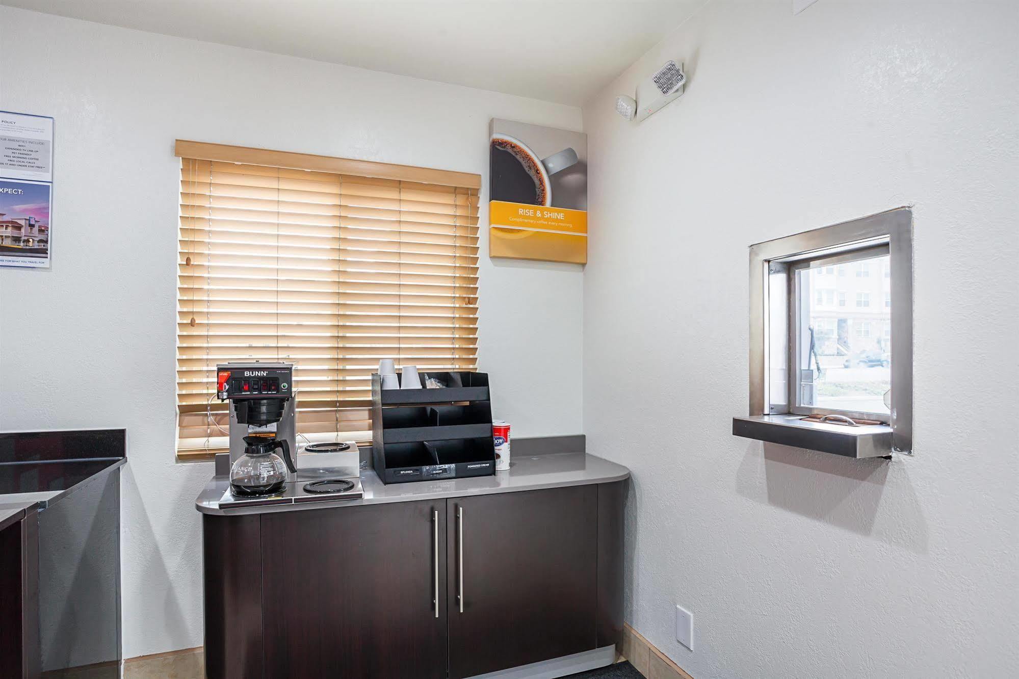 Pacific Inn Motel Вентура Экстерьер фото