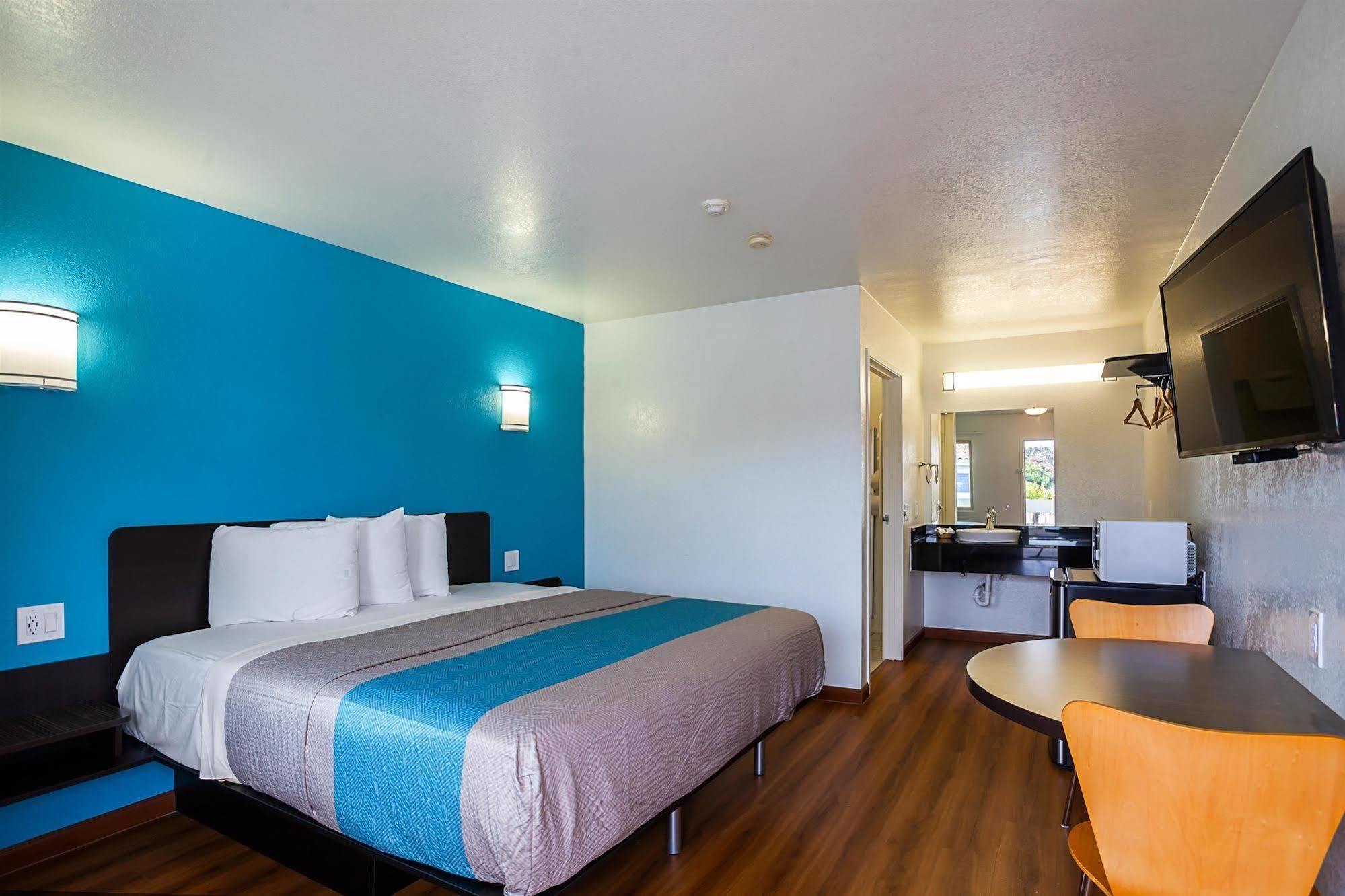 Pacific Inn Motel Вентура Экстерьер фото