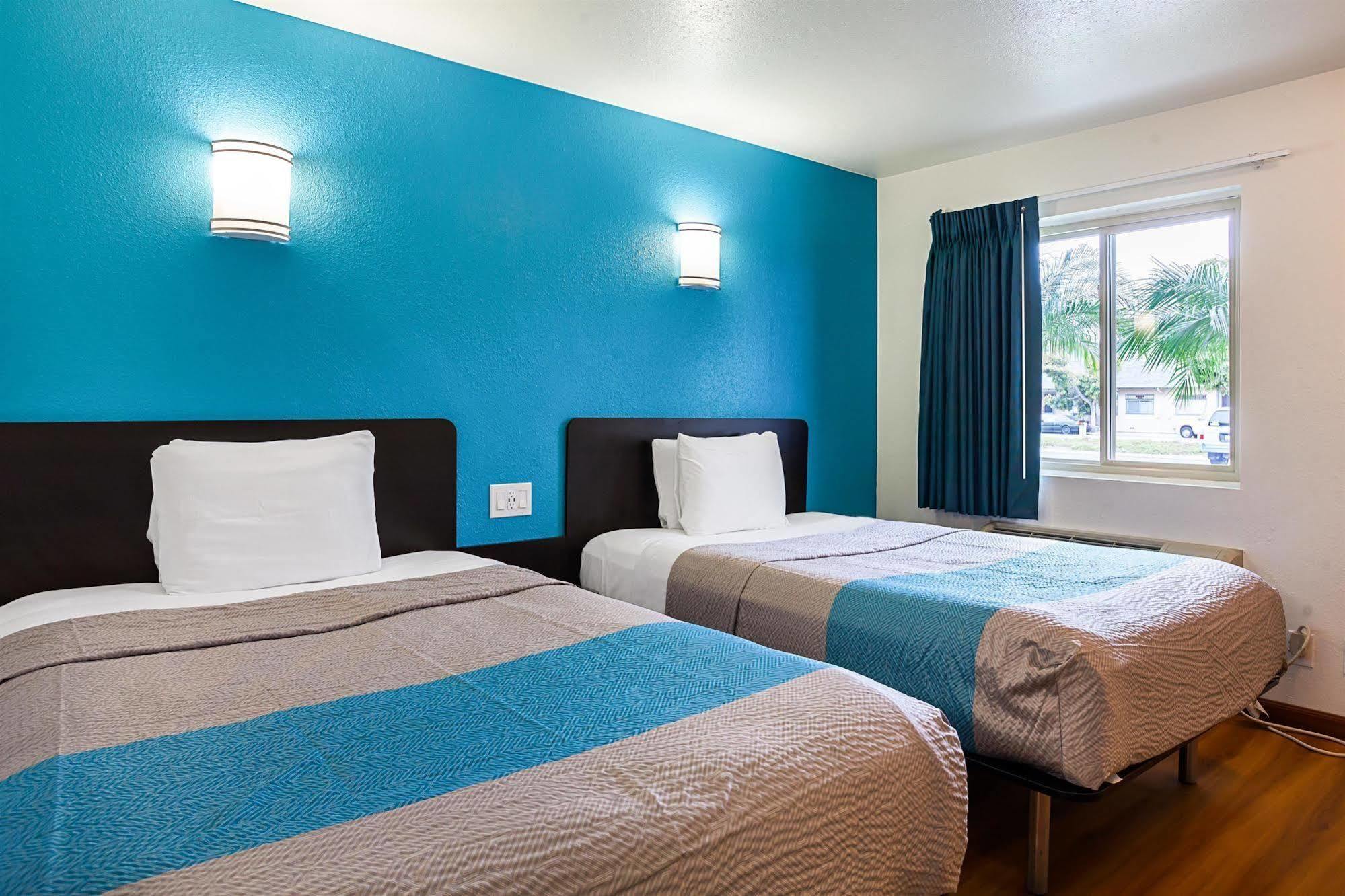 Pacific Inn Motel Вентура Экстерьер фото
