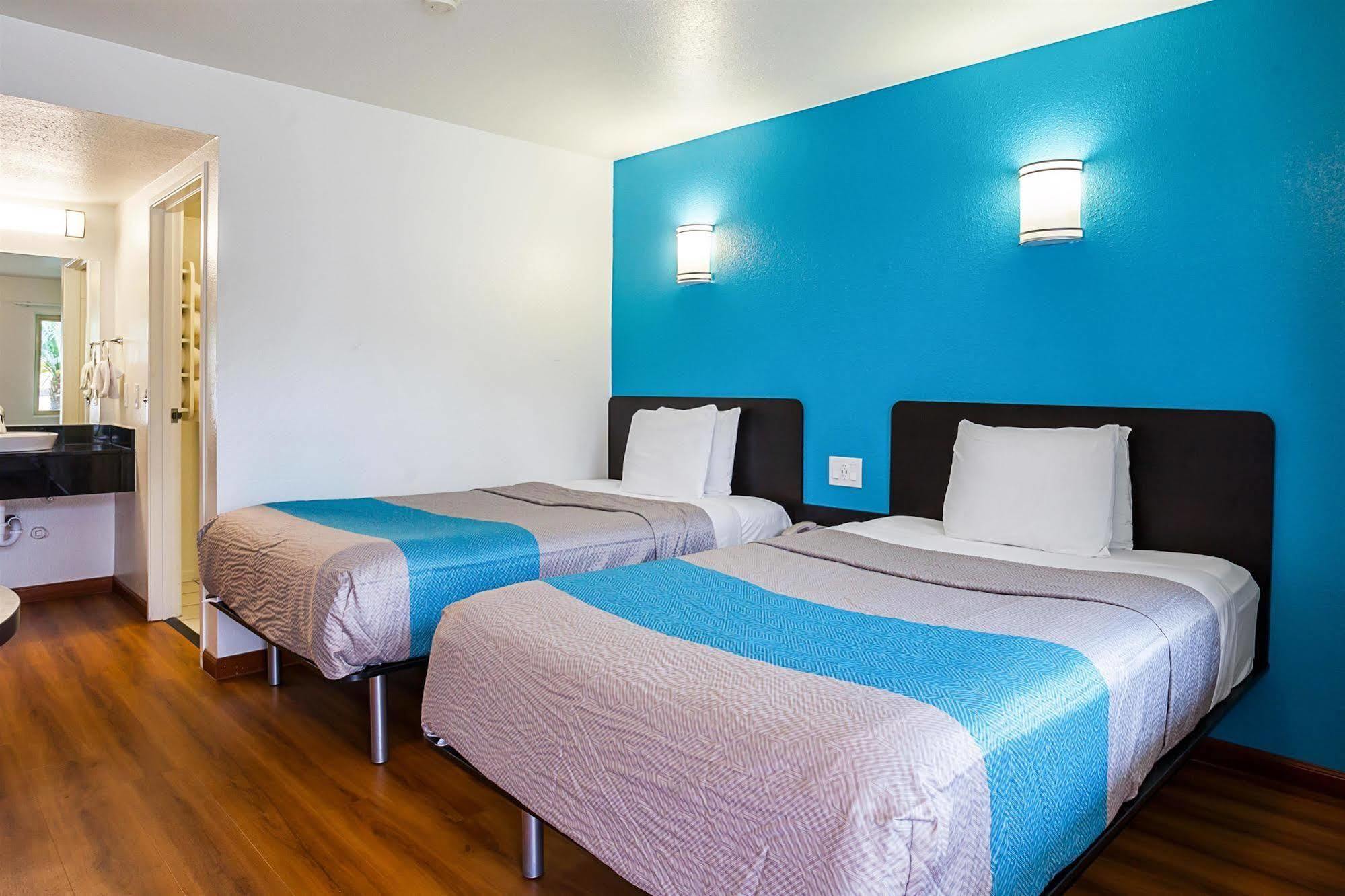 Pacific Inn Motel Вентура Экстерьер фото