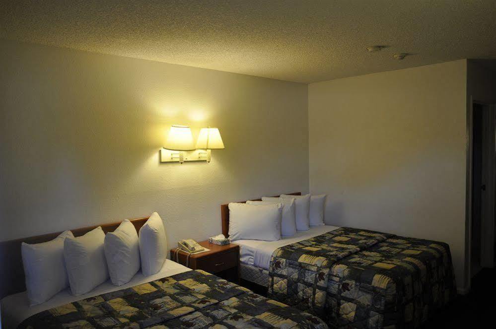 Pacific Inn Motel Вентура Экстерьер фото
